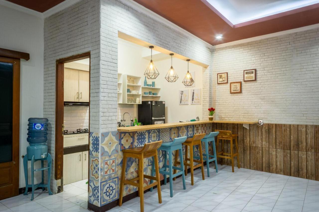Zenrra House Hotel Bandung Kültér fotó