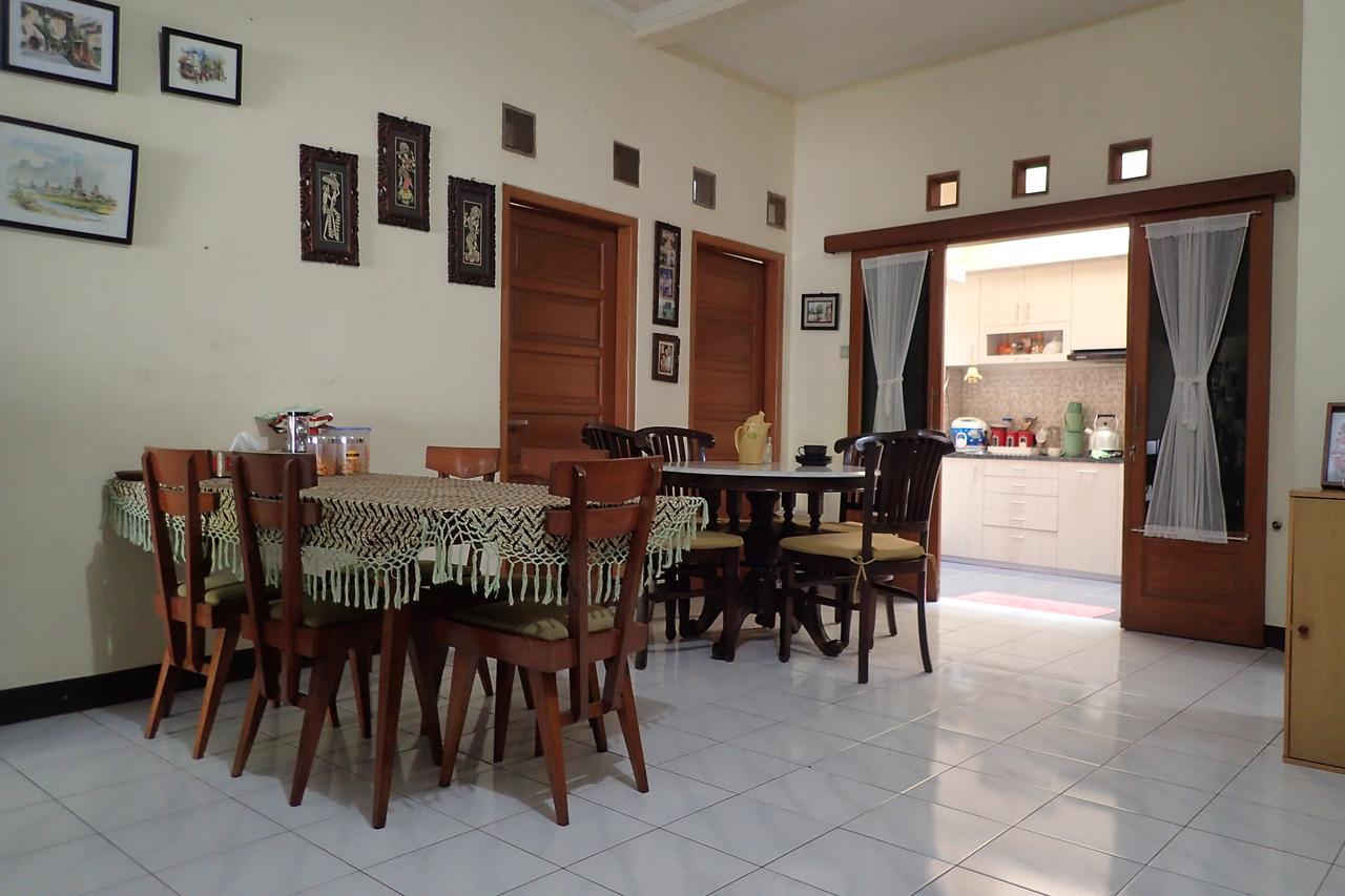 Zenrra House Hotel Bandung Kültér fotó